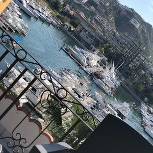 Meet your Posher, Ibiyemi